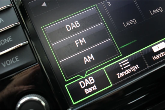 Škoda Superb Combi 2.0 TSI 4X4 AUTOMAAT 280PK | FULL OPTIONS! | DEALER OH! | PANODAK | LEDER | ELEKTRISCH + MEMORY | NAVI | CAMERA | CLIMA |