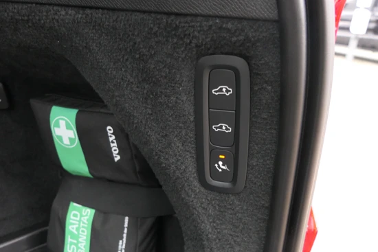 Volvo XC90 T8 Recharge AWD Inscription | Bowers&Wilkins | Long Range | Luchtvering | Head-Up Display | Panoramadak | Trekhaak | 360 Camera