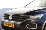 Volkswagen T-Roc Sport 1.5 TSI 150 pk DSG | Panorama Dak | Navigatie | PDC v+a | Digitaal Dashboard | Stoelverwarming