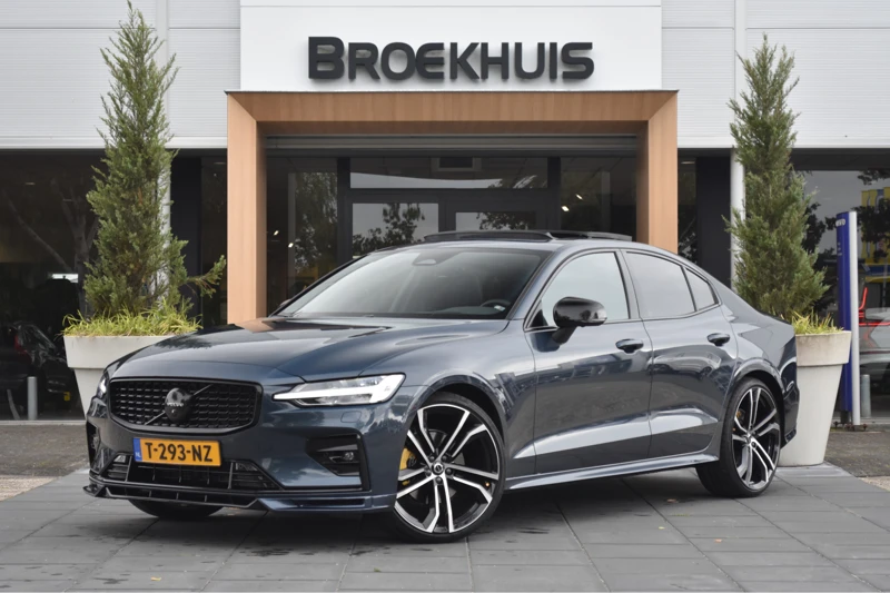 Volvo S60 B4 Aut-7 Ultimate Dark Heico Bodykit Inclusief Actief Vierpijps Sportuitlaatsysteem Met Klepbediening