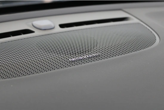Volvo C40 252PK Extended Range Ultimate | Pixel LED | Nubuck | HK Audio | Getint Glas | Elektr Stoelen