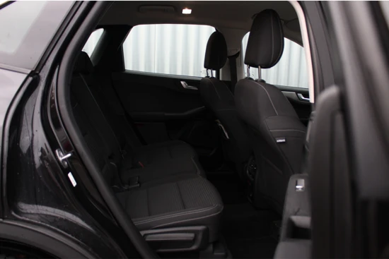 Ford Kuga 1.5 EcoBoost 150PK 2WD Titanium | CAMERA | STOEL/STUURVERW. | APPLE CARPLAY | PDC |