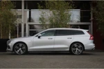 Volvo V60 T6 Twin Engine AWD Inscription | Camera | Trekhaak | Cruise Control | Carplay | 19" velgen