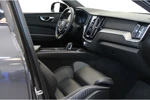 Volvo XC60 B5 250PK R-Design | Panoramadak | Achterb Verw | Head Up | Trekhaak | 4 Zone Climate | Power Seats