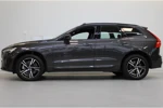 Volvo XC60 B5 250PK R-Design | Panoramadak | Achterb Verw | Head Up | Trekhaak | 4 Zone Climate | Power Seats