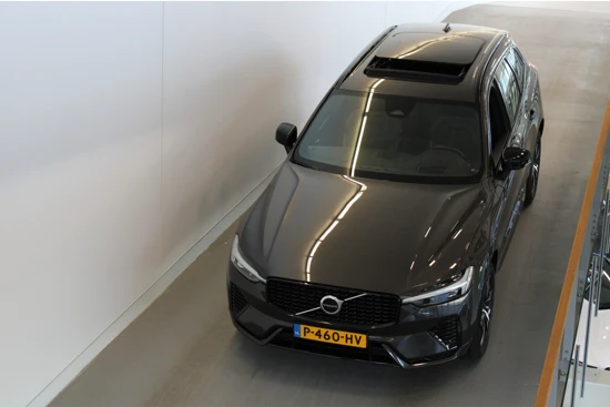 Volvo XC60 B5 250PK R-Design | Panoramadak | Achterb Verw | Head Up | Trekhaak | 4 Zone Climate | Power Seats