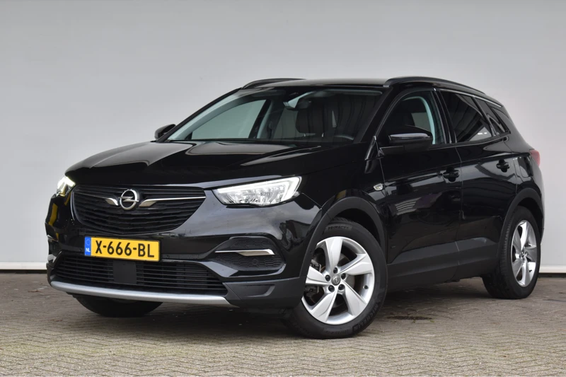 Opel Grandland X 1.6 Turbo Hybrid Elegance