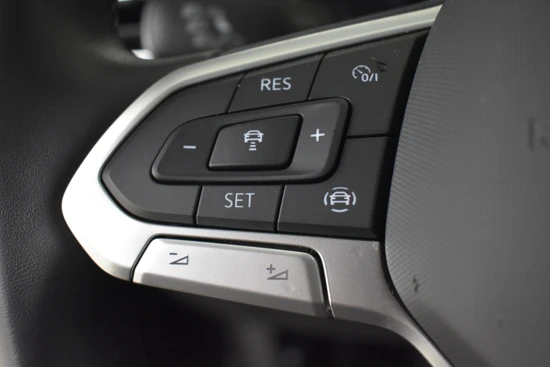 Volkswagen T-Cross 1.0 TSI 110PK R-Line | Fabrieksgarantie 2026 | Achteruitrijcamera | Navigatie | App Connect | Adaptive Cruise control | LED Kopl