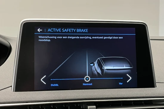 Peugeot 3008 1.2 130PK GT Line | Apple/Android Carplay | Parkeersensoren | 18" Lichtmetaal | Chroom |