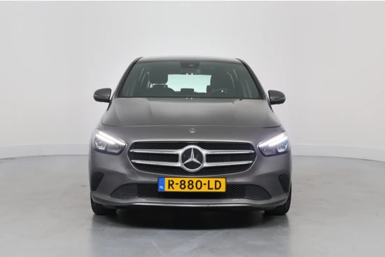 Mercedes-Benz B-Klasse 180 Launch Edition Premium | LED | Trekhaak | Camera | Clima | Wide Screen | Navi | Stoelverwarming | Comfort Stoelen |