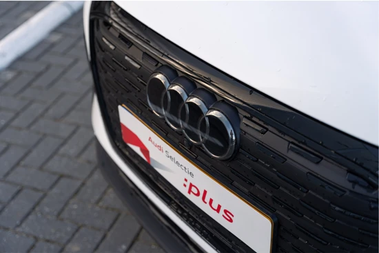 Audi Q4 Sportback e-tron 40 204PK S edition | 21" Velgen | SONOS | Head-Up Display | Adaptive Cruise Control | Optiekpakket Zwart | Privacy Glass | Matri