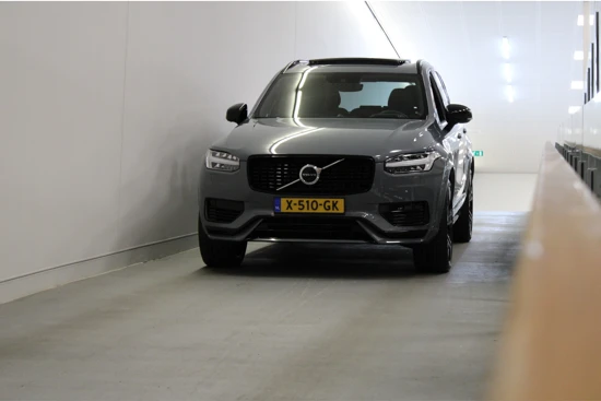 Volvo XC90 T8 455PK Long Range AWD R-Design | Full Option! | B&W Audio | Luchtvering | Trekhaak | Dubbel Glas |