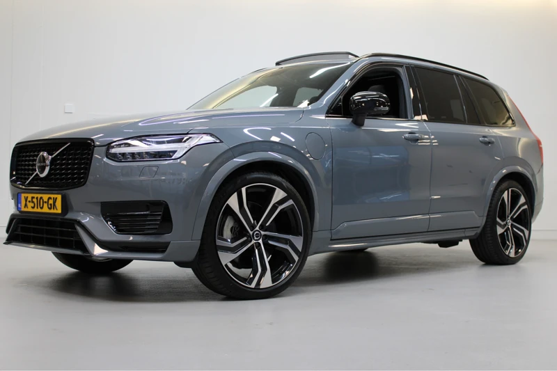 Volvo XC90 T8 455PK Long Range AWD R-Design | Full Option! | B&W Audio | Luchtvering | Trekhaak | Dubbel Glas |