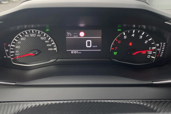 Peugeot 208 1.2 75pk Allure | Cruise controle | Carplay | 16'' velgen | Climate | Leder-Stof | Parkeersensoren