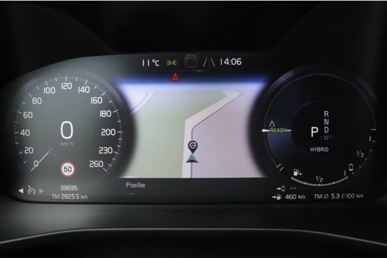 Volvo XC40 T5 Recharge R-Design | Camera | Standkachel met Volvo On Call App | Leder | Stoelverwarming voor voor+achter | Stuurwielverwarmi