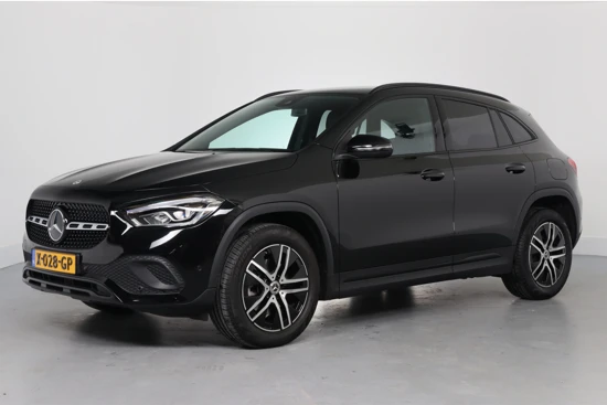 Mercedes-Benz GLA 200 Business Line | LED | Navigatie | Clima | Half Leder | Comfort Stoel | Stoelverwarming | Elektrische Achterklep | Parkeersen