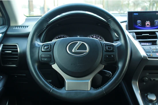 Lexus NX 300h AWD BUSINESS LINE PRO | NL-AUTO! | LEDER | NAVI | CAMERA | CLIMA | STOELVERWARMING | CRUISE | PARK SENS V+A | LED | 18' LM.