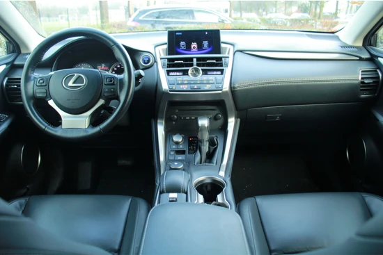 Lexus NX 300h AWD BUSINESS LINE PRO | NL-AUTO! | LEDER | NAVI | CAMERA | CLIMA | STOELVERWARMING | CRUISE | PARK SENS V+A | LED | 18' LM.