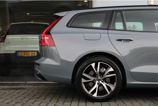 Volvo V60 B4 198pk Plus Dark | Leder | Harman Kardon | Lighting-pack | Panodak | Elek. Stoelen | 360° Camera | Elek. Achterklep