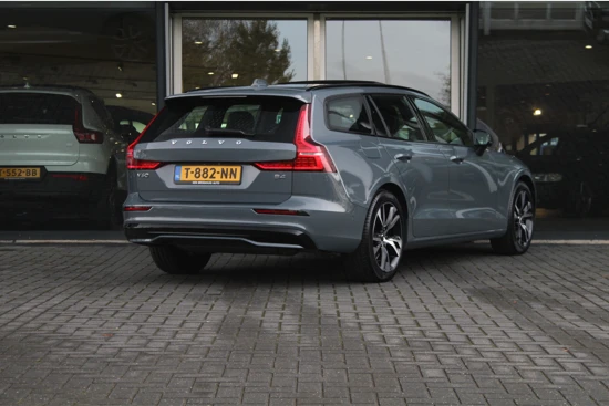 Volvo V60 B4 Plus Dark | Leder | Harman/Kardon | Lighting-pack | Panoramadak | Elek. Stoelen | 360° Camera | Elek. Achterklep