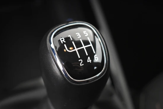 Škoda Kamiq 1.0 TSI 115PK Ambition | App-Connect | LMV 16 Inch | Cruise Control | LED rijverlichting