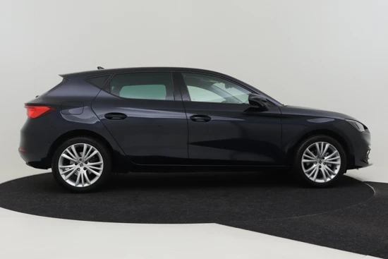 SEAT Leon 1.0 eTSI 110PK MHEV DSG/AUT. Style Business Intense | Achteruitrijcamera | DAB | Parkeersensoren voor + achter | App-Connect | L