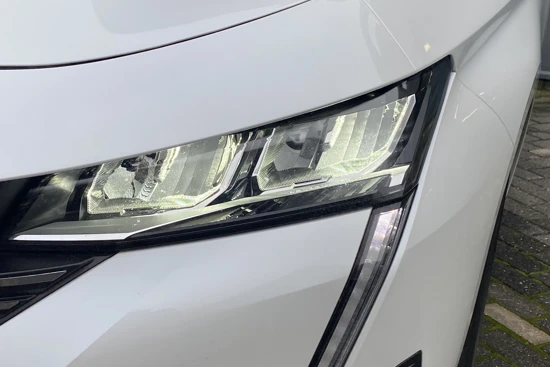 Peugeot 308 SW 1.2 130pk Allure | Led | Leder | Camera | Climate | Keyless | NL. Auto | Navigatie | 17" Lichtmetaal | Cruisecontrol | Digita