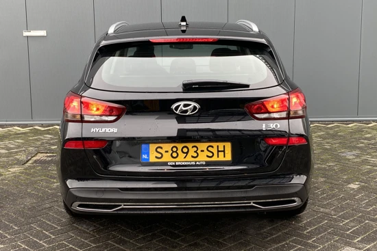 Hyundai i30 Wagon 1.0 T-GDI 120pk MHEV Comfort Smart | Camera | Climate | Keyless | NL. Auto | Full Led | Navigatie | 16" Lichtmetaal | Park