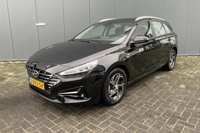 Hyundai i30 Wagon 1.0 T-GDI 120pk MHEV Comfort Smart | Camera | Climate | Keyless | NL. Auto | Full Led | Navigatie | 16" Lichtmetaal | Park