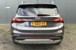 Hyundai Santa Fe 230pk HEV 7-Zits Comfort Smart Automaat | Leder | Climate | Keyless | Camera | Winterpakket | Parkeer Assistent | Elektrische St