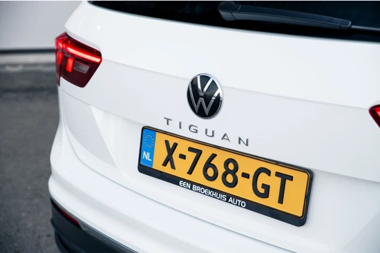 Volkswagen Tiguan 1.5 TSI DSG Life | Trekhaak | Camera | Alcantara | Stoelverwarming