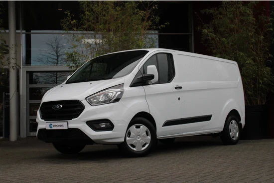 Ford Transit Custom 320 2.0 TDCI L2H1 Trend 130pk | Trekhaak | Navigatie | DAB | Cruise Control | AllWeather