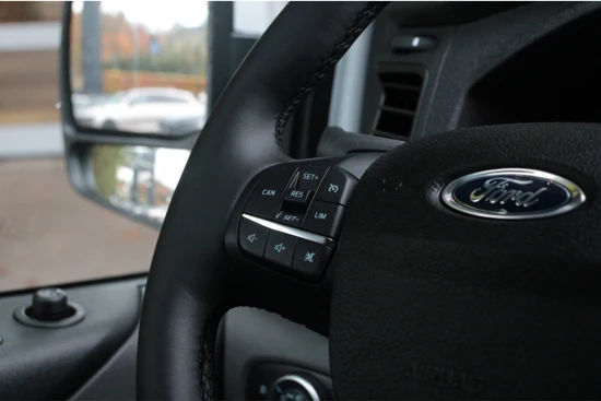 Ford Transit Custom 320 2.0 TDCI L2H1 Trend 130pk | Trekhaak | Navigatie | DAB | Cruise Control | AllWeather