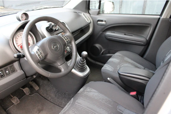 Opel Agila 1.0 12v Berlin