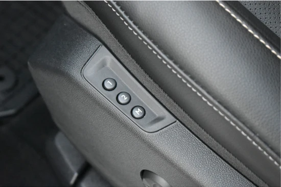 Opel Grandland PHEV 1.6 Turbo Plug-in Hybrid Ultimate 225pk 8-traps Automaat | Nachtzicht | Navigatie Pro | Leder | IntelliLux-LED | 360-Camera