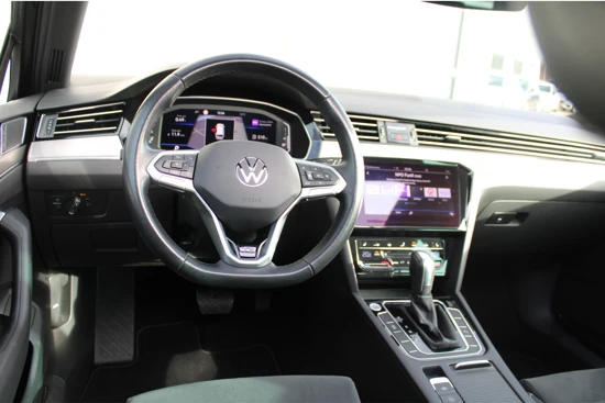 Volkswagen Passat Variant 1.5TSI R-Line 150pk AUT.