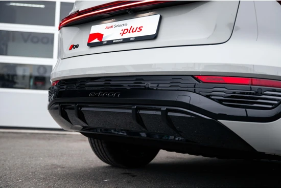 Audi Q8 Sportback e-tron 55 quattro 408 1AT S edition