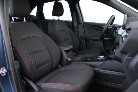 Ford Kuga 2.5 PHEV ST-Line | Winterpakket | 19 Inch | CruiseControl | Navigatie | Clima |