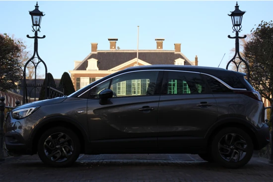 Opel Crossland X 1.2 TURBO BI-TONE AUTOMAAT | 1E EIGENAAR! | NL-AUTO! | DONKER GRIJS/ZWART DAK | NAVI | CAMERA | CLIMA | CRUISE | PARK SENS V+A |