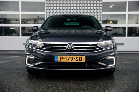 Volkswagen Passat Variant 1.4 TSI 218pk PHEV GTE Business | Panoramadak | Navigatie | Matrix | Camera | Adaptief cruise control |