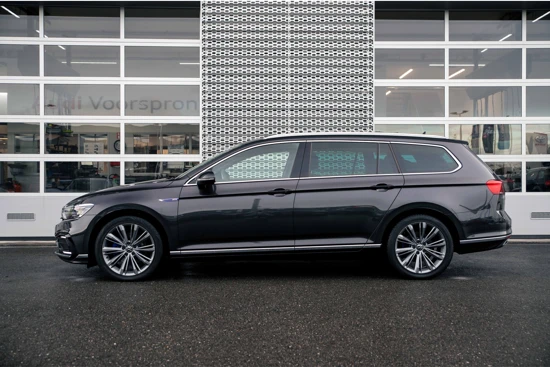 Volkswagen Passat Variant 1.4 TSI 218pk PHEV GTE Business | Panoramadak | Navigatie | Matrix | Camera | Adaptief cruise control |