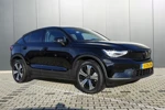 Volvo C40 Single Motor 69 kWh | Panoramadak | Stoelverwarming | Warmtepomp | Black Pack