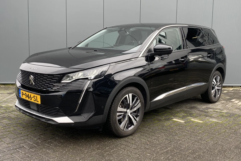 Peugeot 5008 1.2 130pk 7-Zits Allure Automaat | Led | Leder | Camera | Climate | Keyless | NL. Auto | Navigatie | 18" Lichtmetaal | Cruisecon