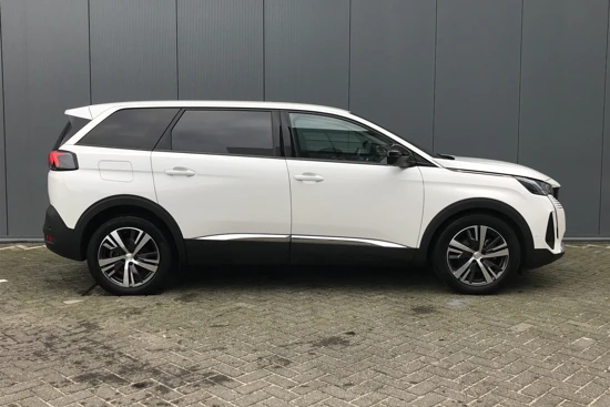 Peugeot 5008 1.2 130pk 7-Zits Allure Automaat | Led | Leder | Camera | Climate | Keyless | NL. Auto | Navigatie | 18" Lichtmetaal | Cruisecon