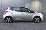 Kia Venga 1.6 124pk Automaat DynamicPlusLine | Camera | Climate control | Cruise control | Navigatie | Lichtmetalen velgen