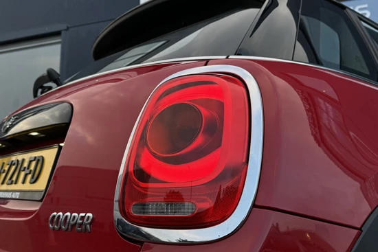 MINI Cooper 1.5 Cooper Business Edition | Automaat | Parkeersensoren V/A | Cruise Control