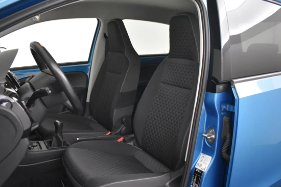 Škoda Citigo 1.0 60PK Greentech Ambition | Cruise Control | Sportstuur | Getint Glas | Regensensor | DAB Ontvanger | 15LMV