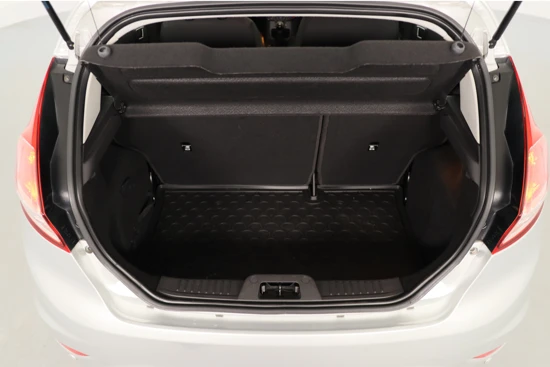 Ford Fiesta 1.0 Style Ultimate | Navi | Airco | Cruise Control | Lichtmetalen Velgen | Bluetooth | Parkeersensoren V+A