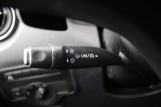 Mercedes-Benz Vito 119 CDI Lang DC Comfort 190PK | LEDER! | DUBBEL CABINE! | Navigatie | Camera | Trekhaak | Bluetooth | Touchscreen | 5 Zits | Get