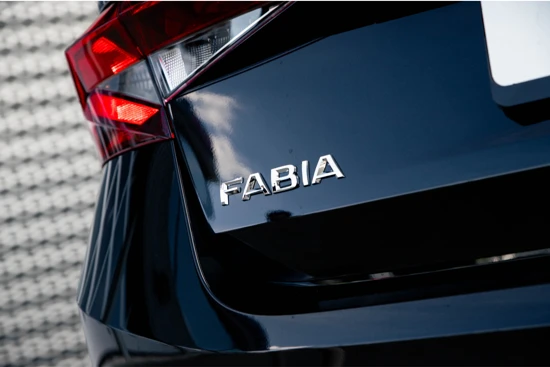 Škoda Fabia 1.0 MPI Ambition | 359 p/m actie!